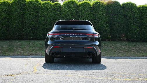 2022 Porsche Macan S
