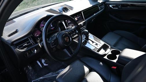2022 Porsche Macan S