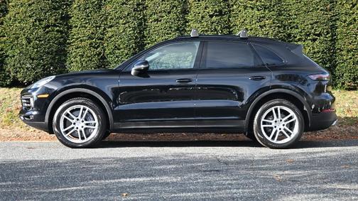 2022 Porsche Cayenne 