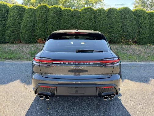 Volcano Grey Metallic 2024 Porsche Macan S