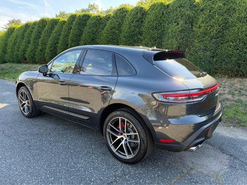 Volcano Grey Metallic 2024 Porsche Macan S