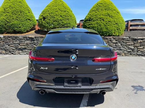 Carbon Black Metallic 2021 BMW X4 xDrive30i