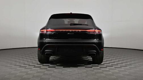 2022 Porsche Macan