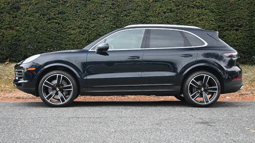 2023 Porsche Cayenne 