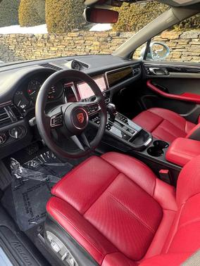 2024 Porsche Macan 