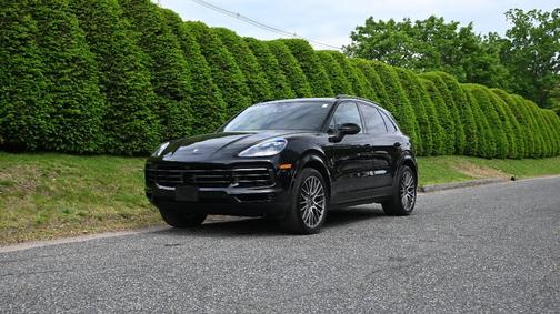 2023 Porsche Cayenne Platinum Edition