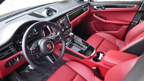 2025 Porsche Macan 