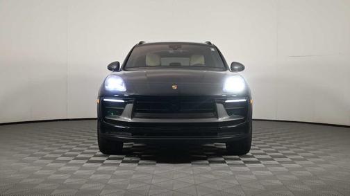 2024 Porsche Macan T