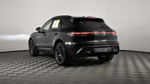 2024 Porsche Macan T