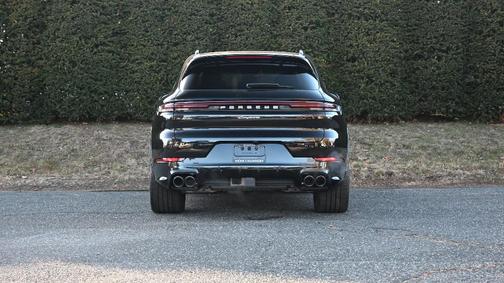 2025 Porsche Cayenne 