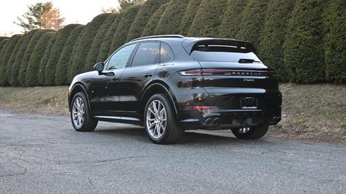2025 Porsche Cayenne 