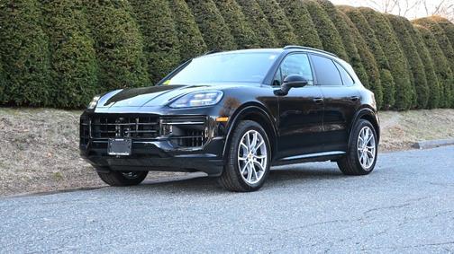 2025 Porsche Cayenne 