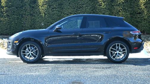 2025 Porsche Macan 