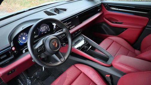 2024 Porsche Macan 4