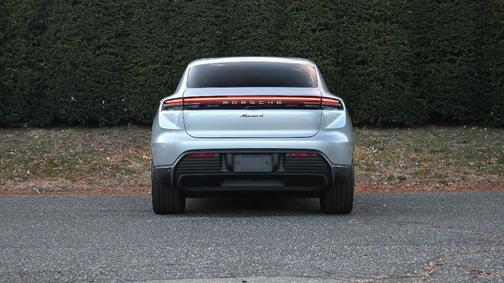 2024 Porsche Macan 4