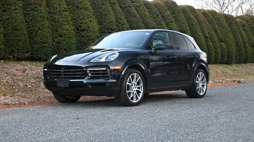 2023 Porsche Cayenne Platinum Edition