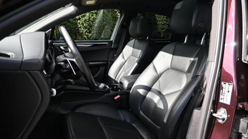 2023 Porsche Macan S