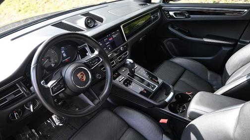 2023 Porsche Macan S