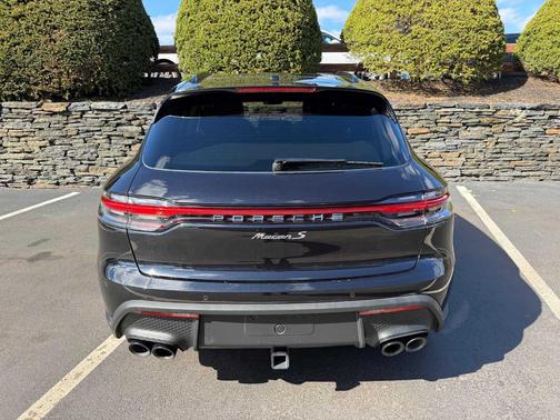 Black 2022 Porsche Macan S