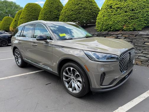 Harbor Gray 2025 Lincoln Aviator Reserve AWD