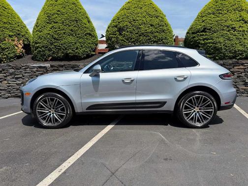 Dolomite Gray 2026 Porsche Macan