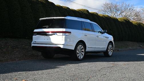 2024 Lincoln Navigator Premiere
