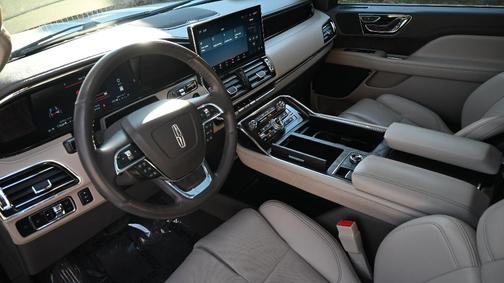 2024 Lincoln Navigator Premiere