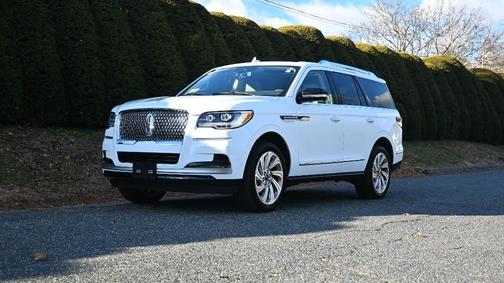 2024 Lincoln Navigator Premiere