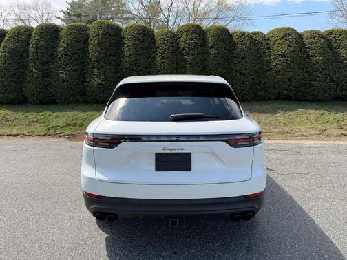 White 2023 Porsche Cayenne Platinum Edition