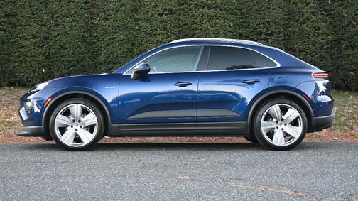 2024 Porsche Macan 4