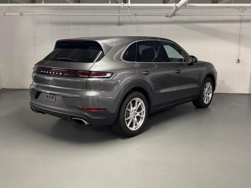 2024 Porsche Cayenne