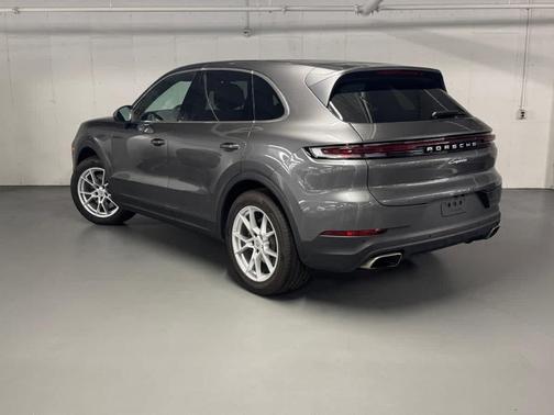 2024 Porsche Cayenne