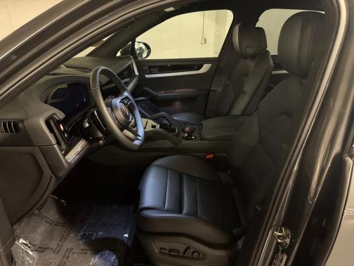 2024 Porsche Cayenne