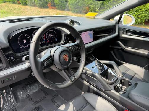 Carrara White Metallic 2026 Porsche Cayenne AWD