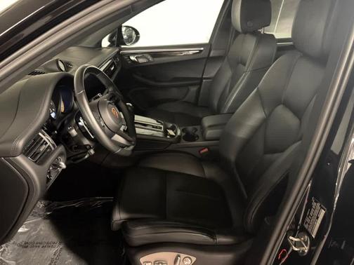 2024 Porsche Macan 