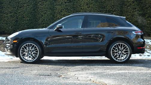 2020 Porsche Macan 