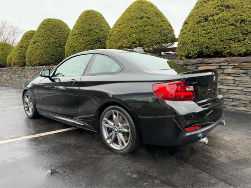 Black Sapphire 2016 BMW M235 i xDrive