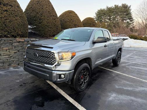 2018 Toyota Tundra SR5