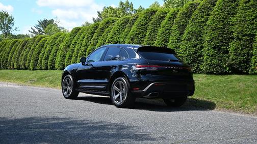 2025 Porsche Macan