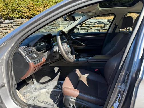 Space Gray Metallic 2016 BMW 550 i xDrive