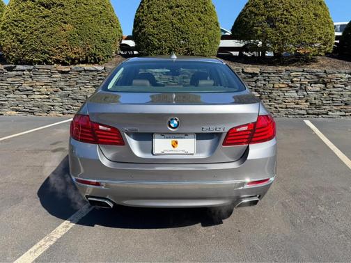 Space Gray Metallic 2016 BMW 550 i xDrive