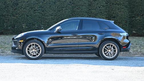 2023 Porsche Macan T