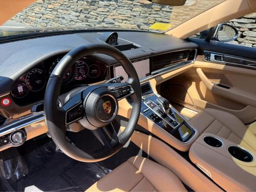 Night Blue Metallic 2021 Porsche Panamera 4
