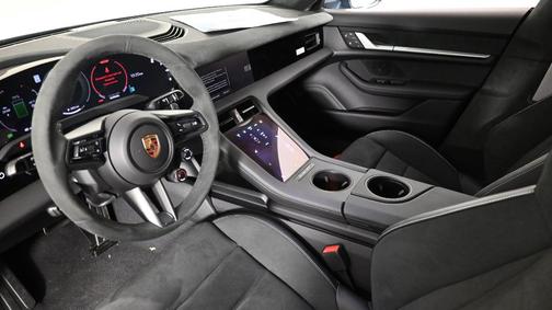 2025 Porsche Taycan Turbo