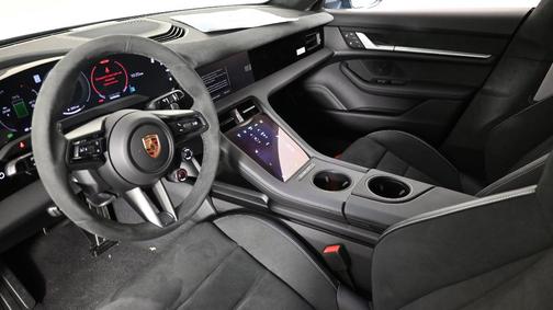 2025 Porsche Taycan Turbo