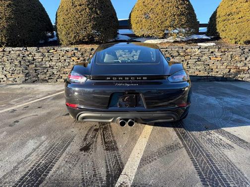 2025 Porsche 718 Cayman 