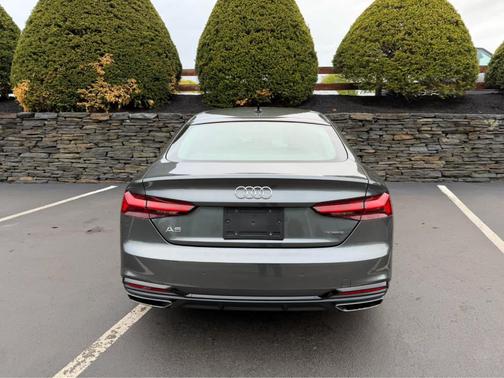 Daytona Gray Pearl Effect 2025 Audi A5 Sportback 45 S line quattro Premium