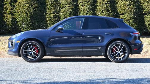 2022 Porsche Macan S