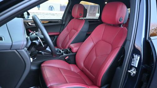 2022 Porsche Macan S