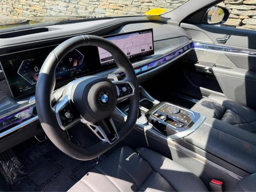 Black Sapphire Metallic 2025 BMW 760 760i xDrive